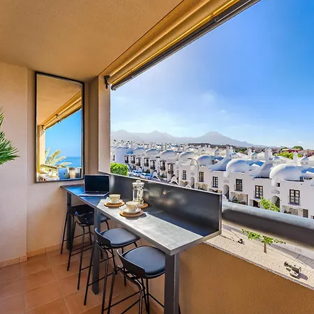 Sea View Family Heated Pool Apartmán